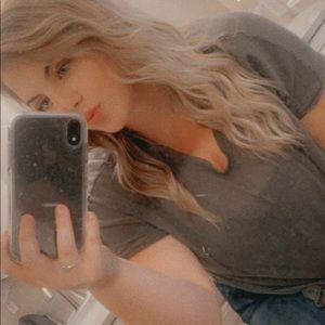 Meet your Posher, Marisa